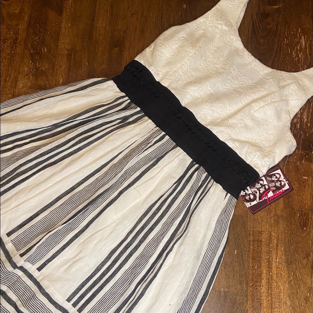Trixxi Summer dress